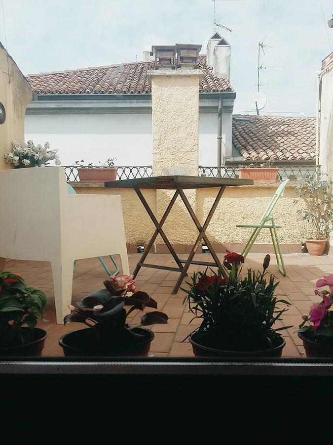 Mantua Hostal Exteriör bild